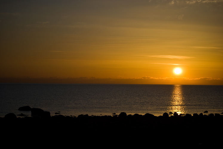 SUNRISE
(Rye Harbor State Park - Rye, NH - 04/15/2010)
