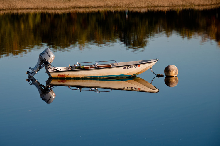 STILLNESS
(Squamscott River - Exeter, NH - 10/14/2010)
