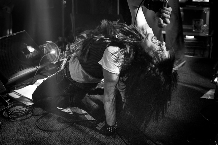 BENDING THE NOTE
(The Brimmer - Manchester, NH - 01/28/2012)