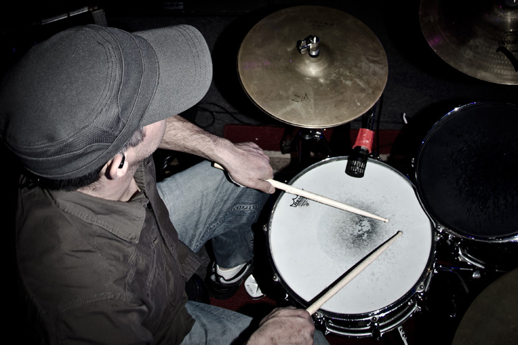 DIRTY SNAIR
(Tobey Keith's - Foxborough, MA - 03/15/2013)