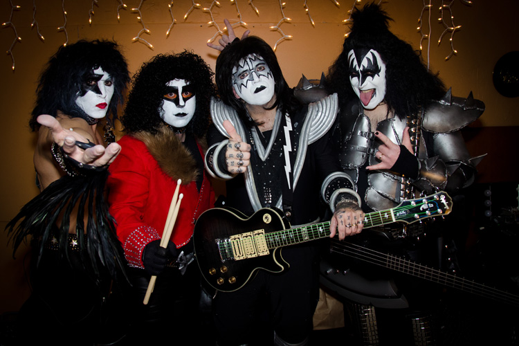 Kiss