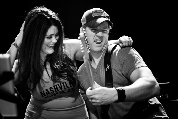GOOFING OFF
(Wally's - Hampton, NH - 02/07/2015)
