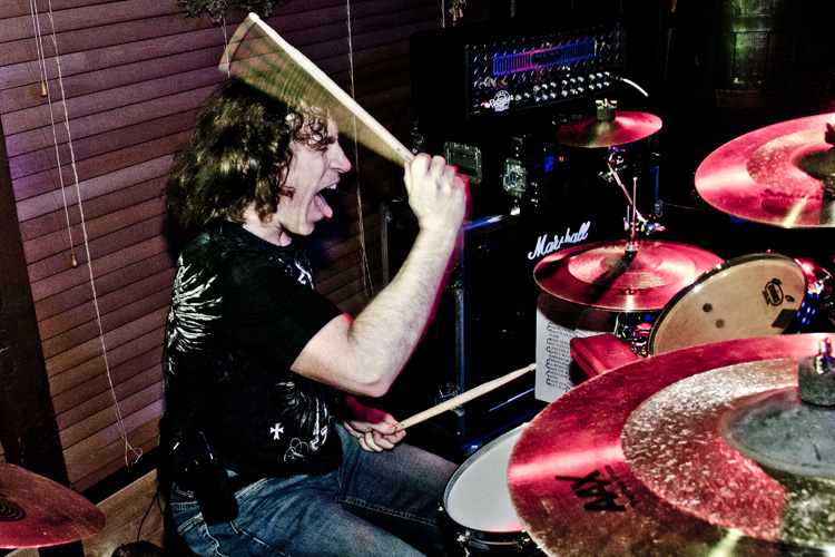TONY LOVING HIS JOB
(Saddle Up Saloon - Kingston, NH - 12/31/2019)