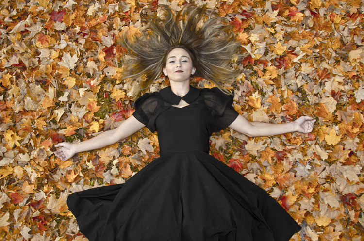 WITCH AMBER
(Atkinson Common - Newburyport, MA - 10/20/2020)