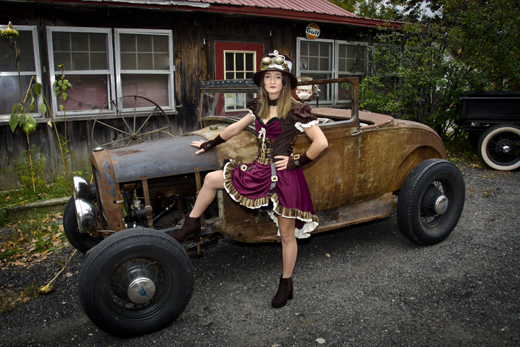 STEAMPUNK AMBER
(Rt 150 - South Hampton, NH - 10/20/2020)