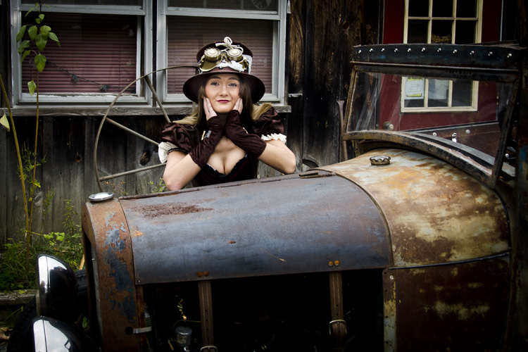STEAMPUNK AMBER
(Rt 150 - South Hampton, NH - 10/20/2020)